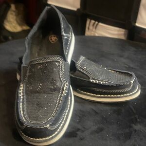 listing-status-banner